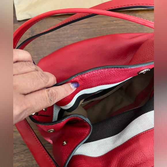 BURBERRY Maiden Tote Leather & House Check Canvas w/ Dust Bag. - Picture 8 of 17